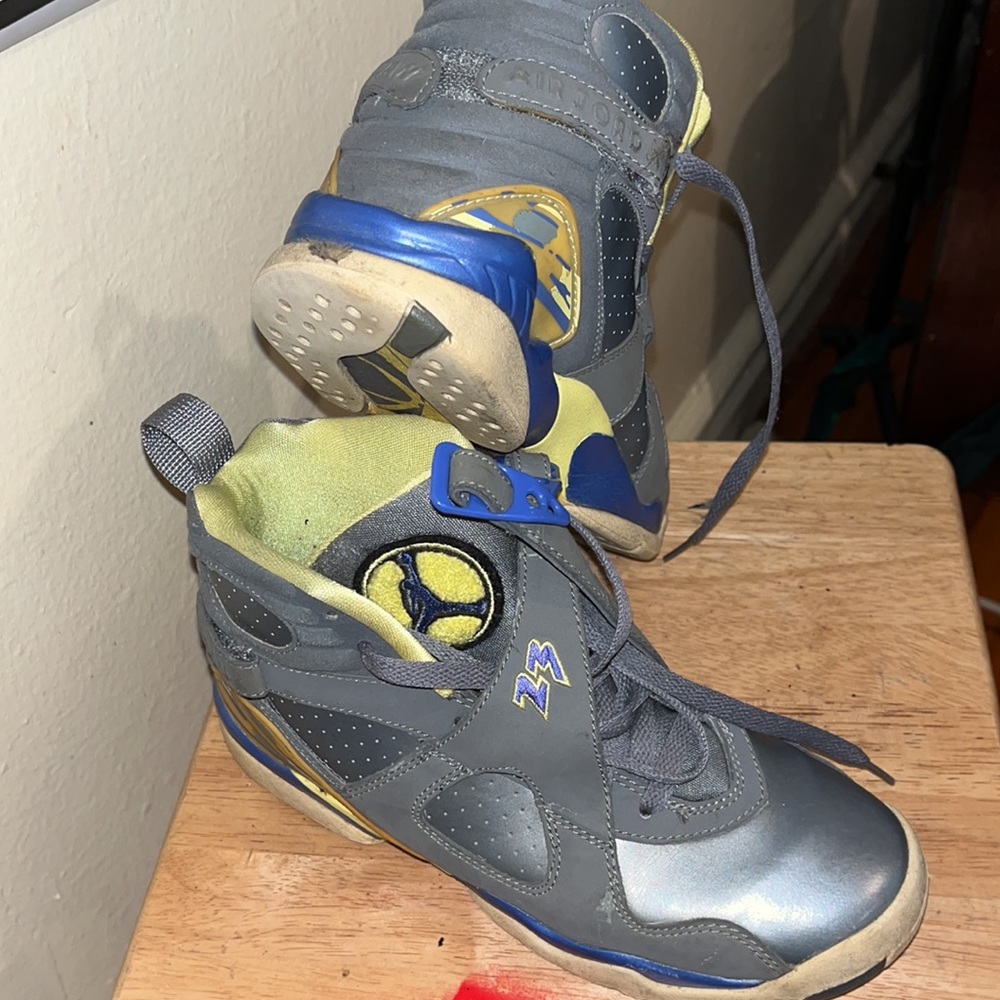 Jordan 8 Laneys - Picture 3 of 16